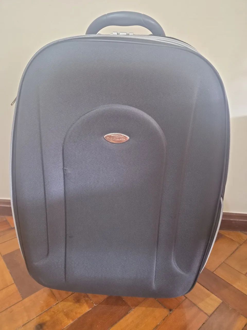 Mala preta 2 rodinhas grande 23kg