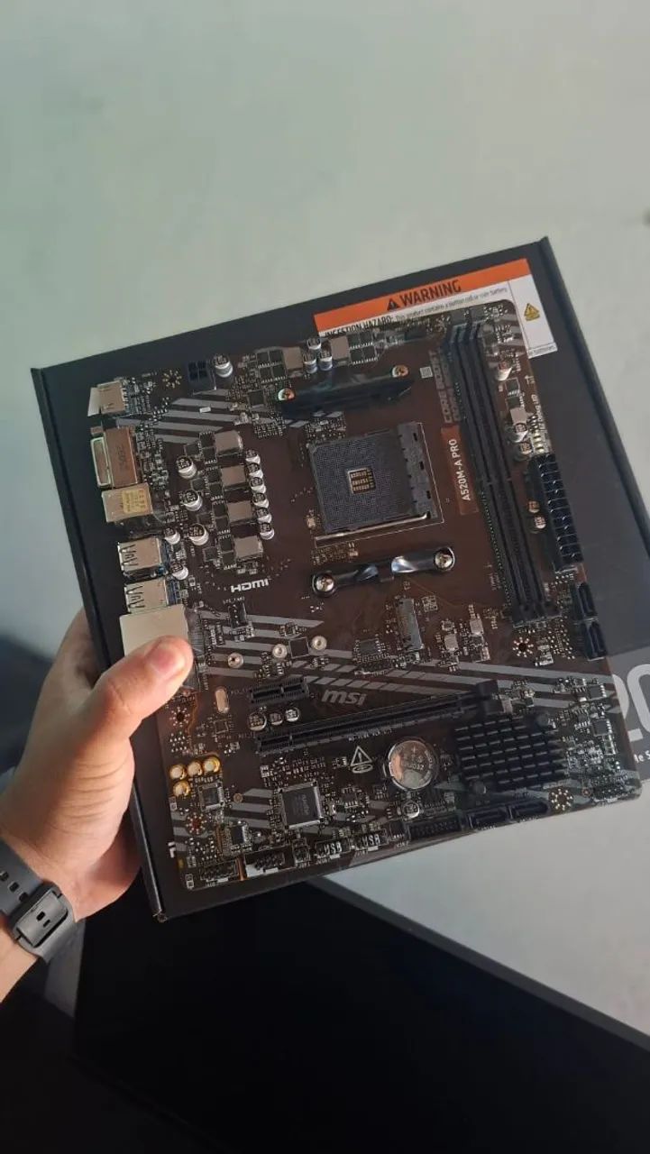 Placa Mãe AM4 - A520m Msi