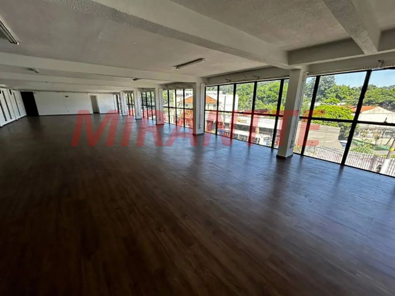 Comercial de 880m² em Horto Florestal - Foto 2