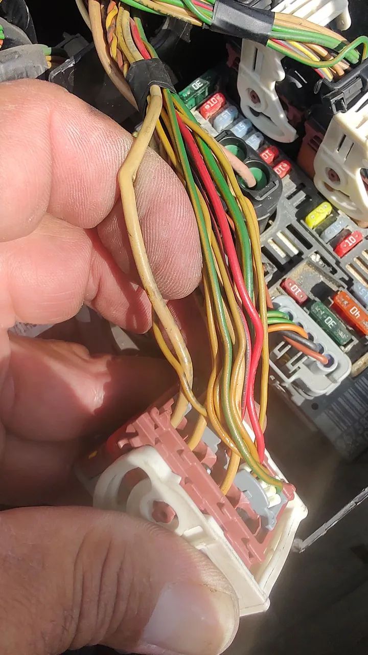 Módulo BSM para Peugeot e Citroen R06 L 11 - Foto 3