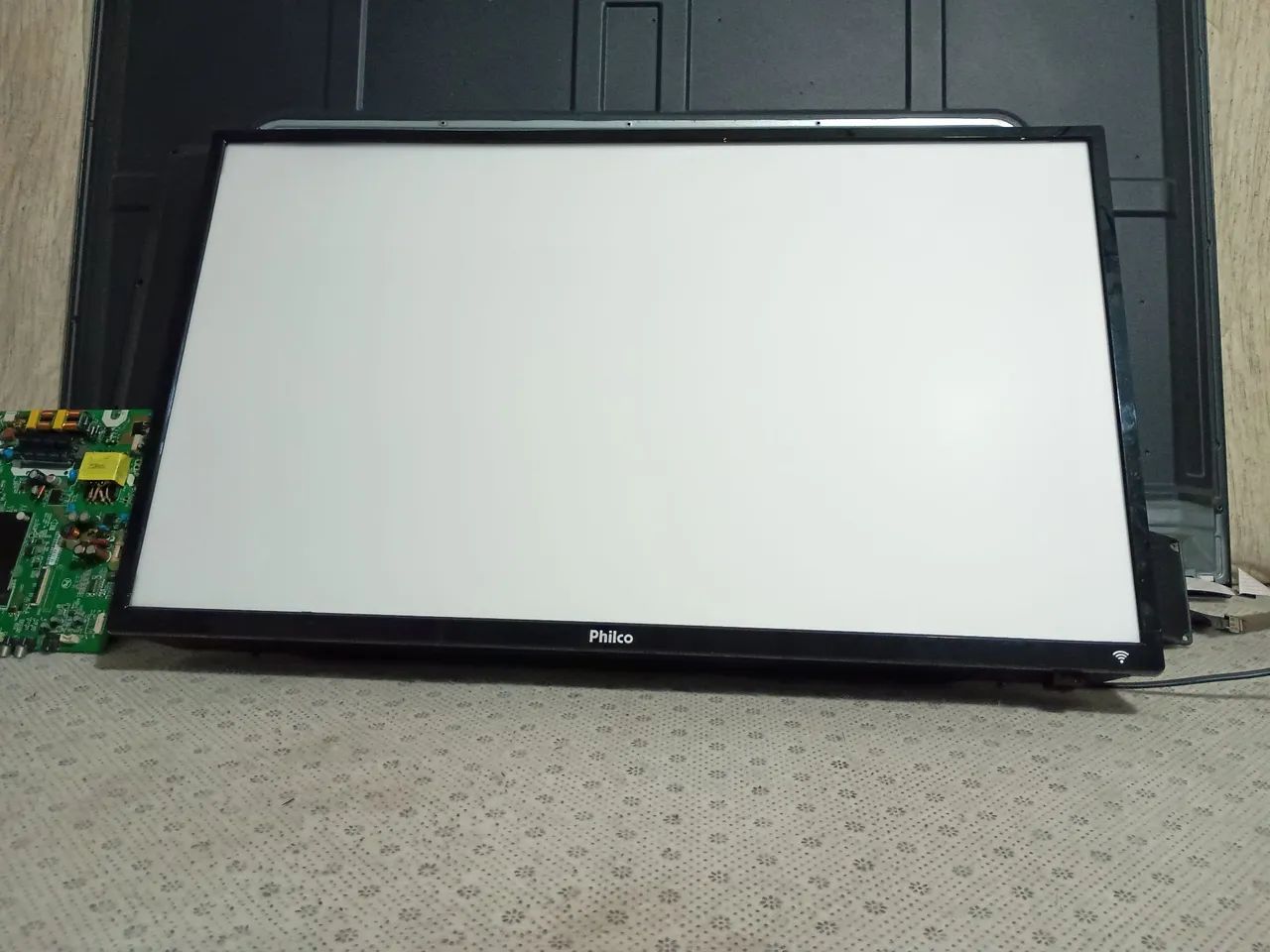 TV SMART PHILCO 32POL - Foto 3