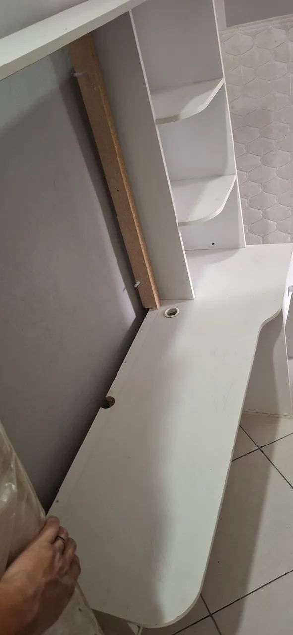 Painel de TV com rack, gaveta e prateleiras - Foto 2