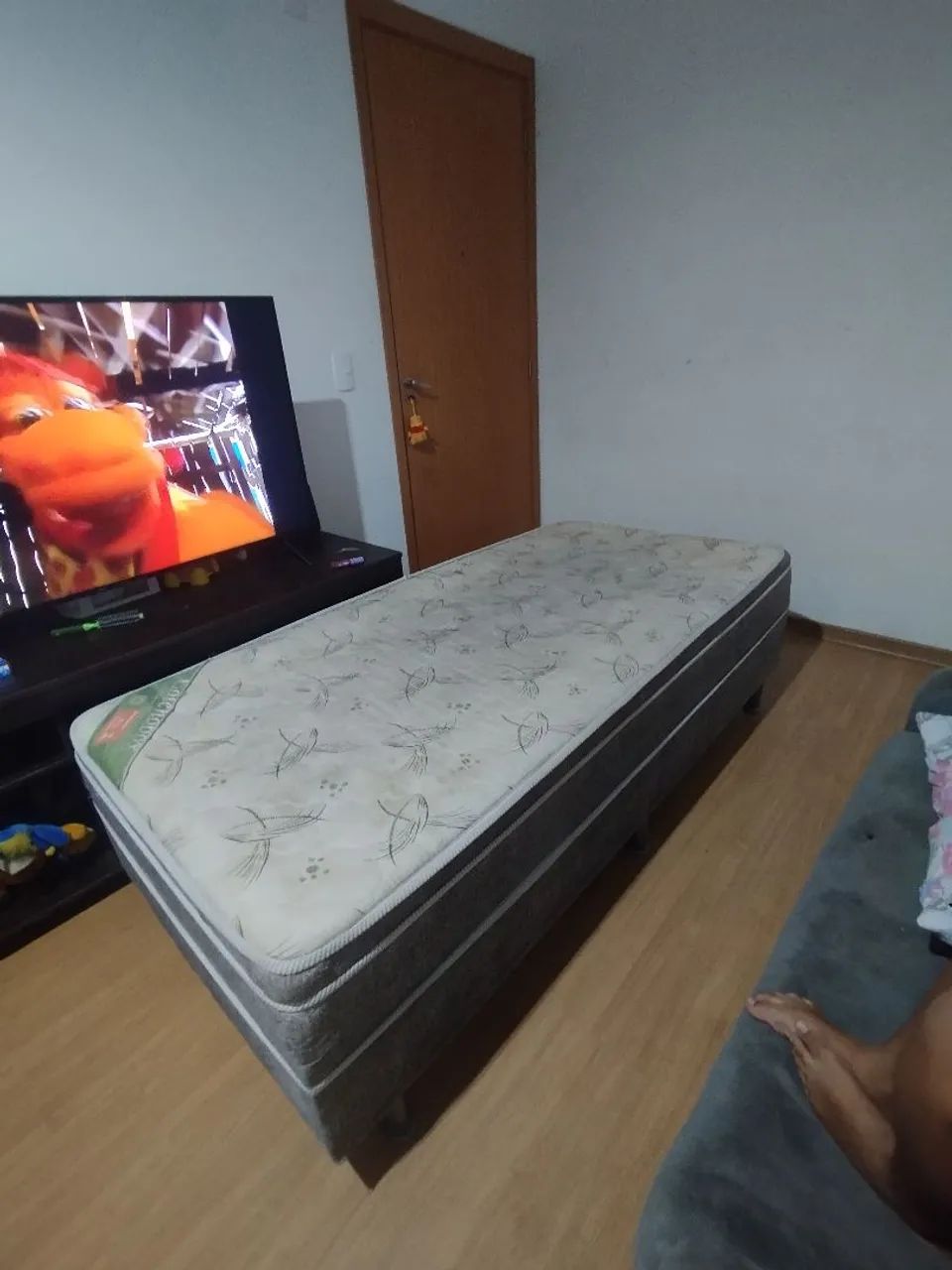 Cama box (solteiro) 