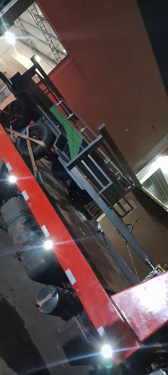 Trucada, dois eixos. Reboques  - Foto 5