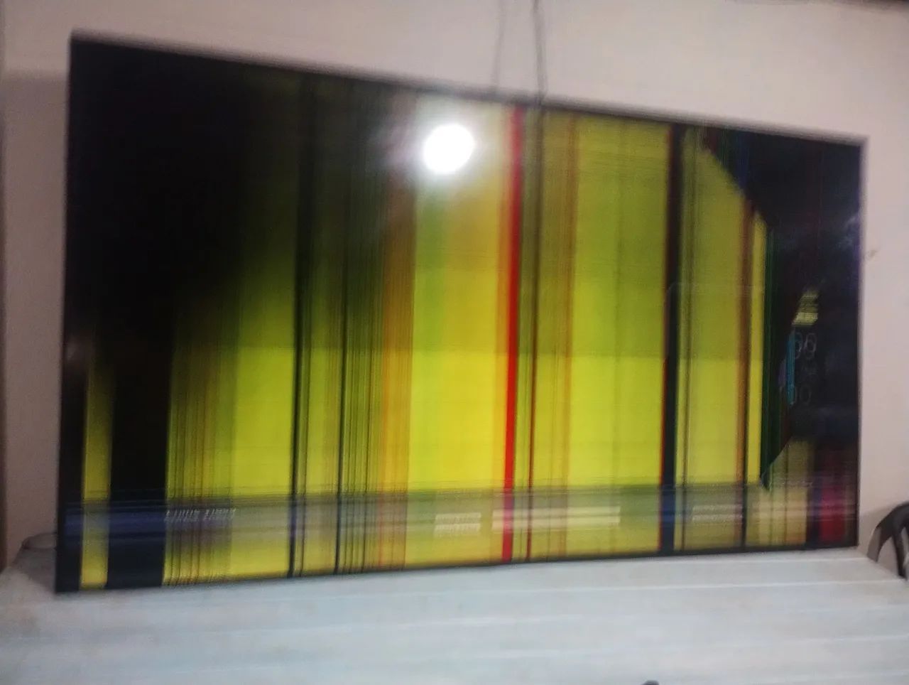 Tv 85 polegadas de cristal quebrada - Foto 2