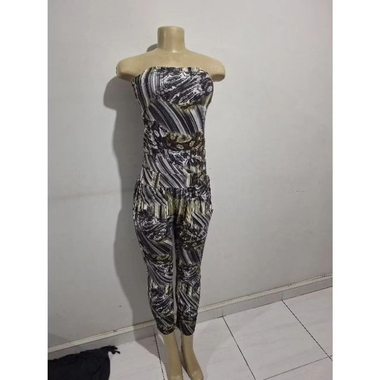 Macacão longo feminino 