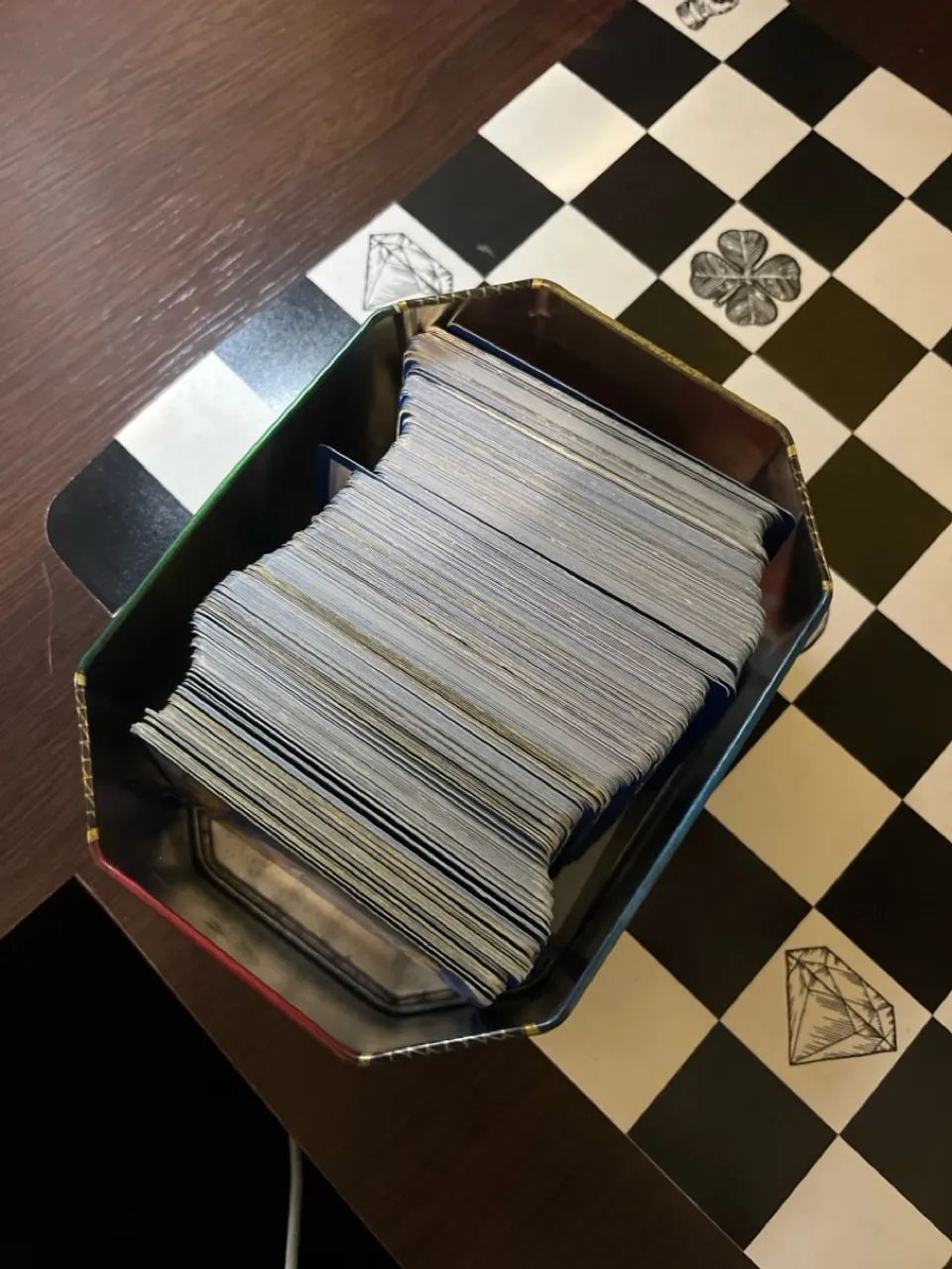 caixa com cartas pokemon - Foto 2