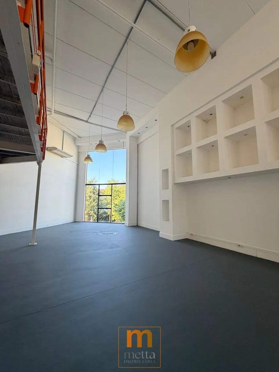 Sala comercial à venda no Saco Grande: espaço estratégico para crescer - Foto 2