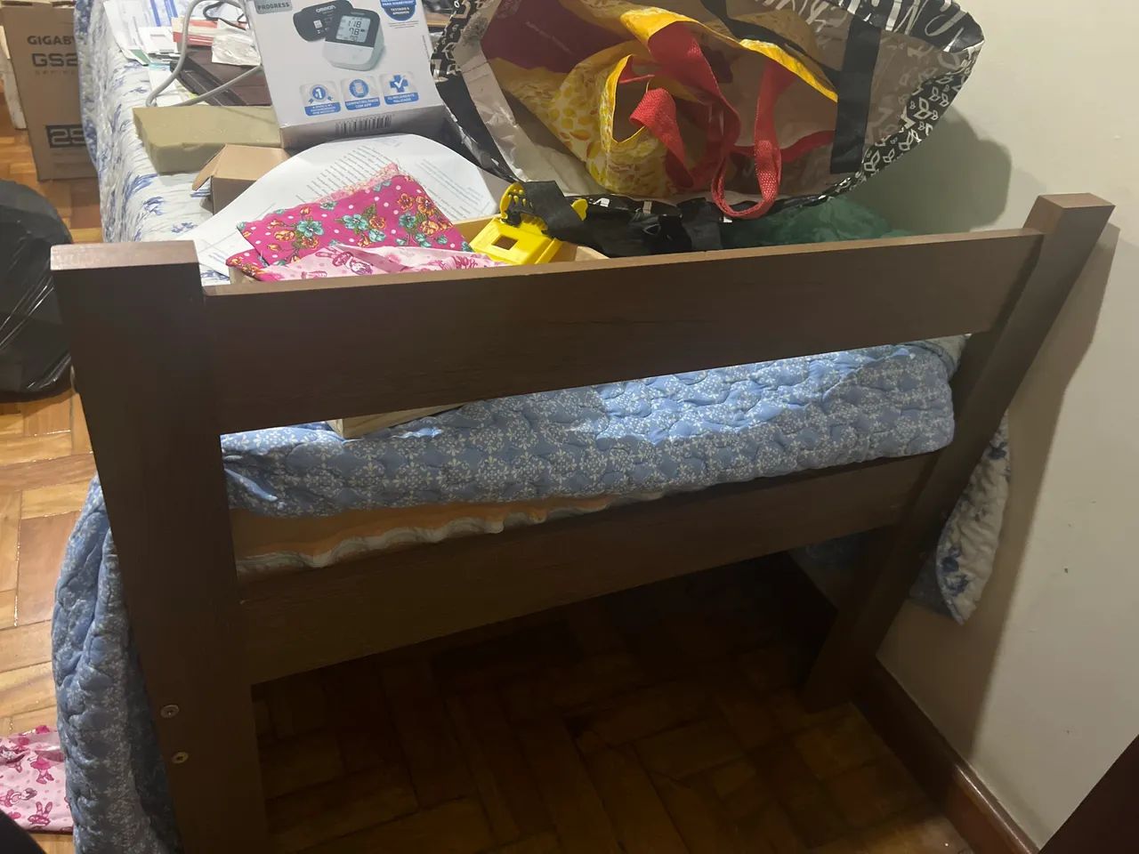 Doação cama de solteiro 