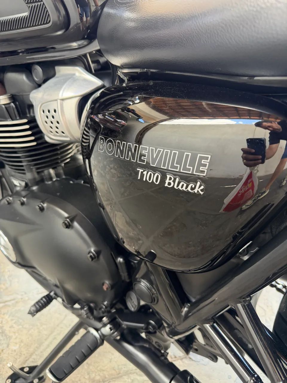 Triumph T100 Black  - Foto 4