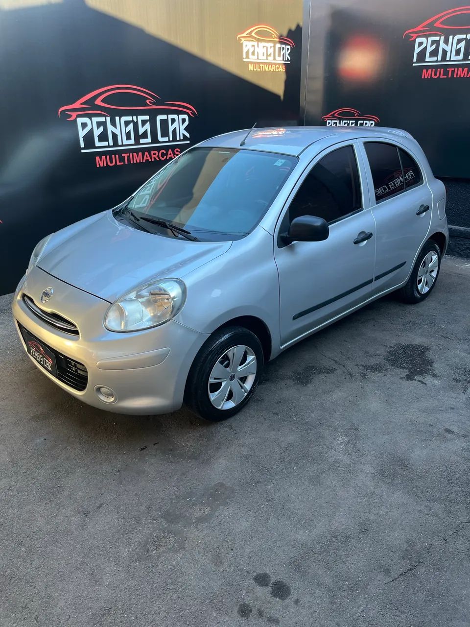 Nissan March 2012
