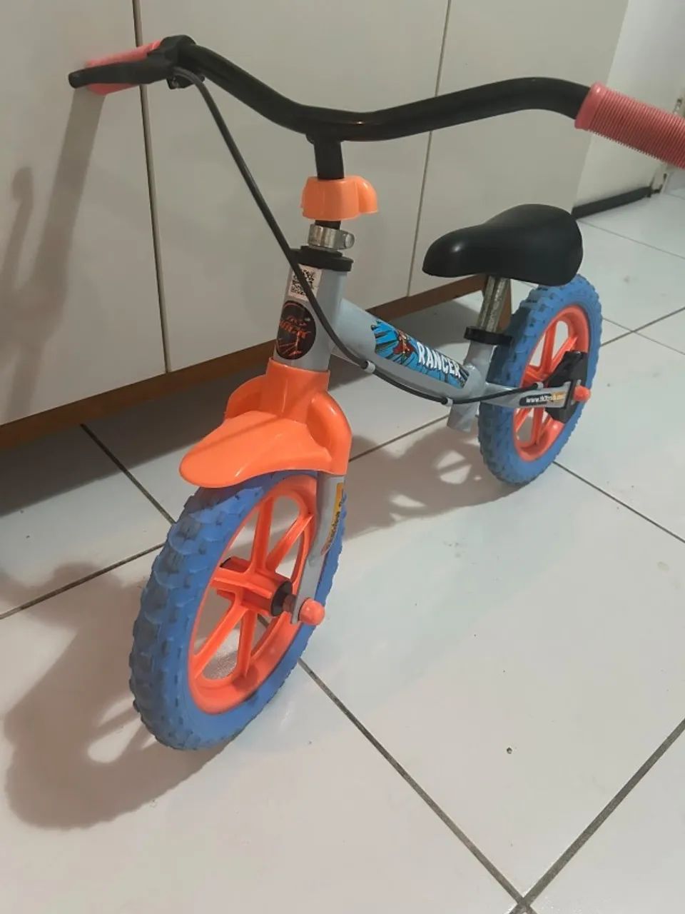 Bicicleta infantil de equilíbrio  - Foto 4