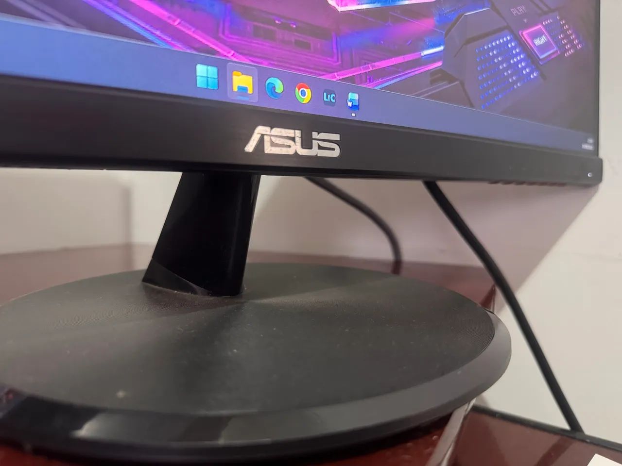 Monitor gamer Asus vp249 com defeito - Foto 3