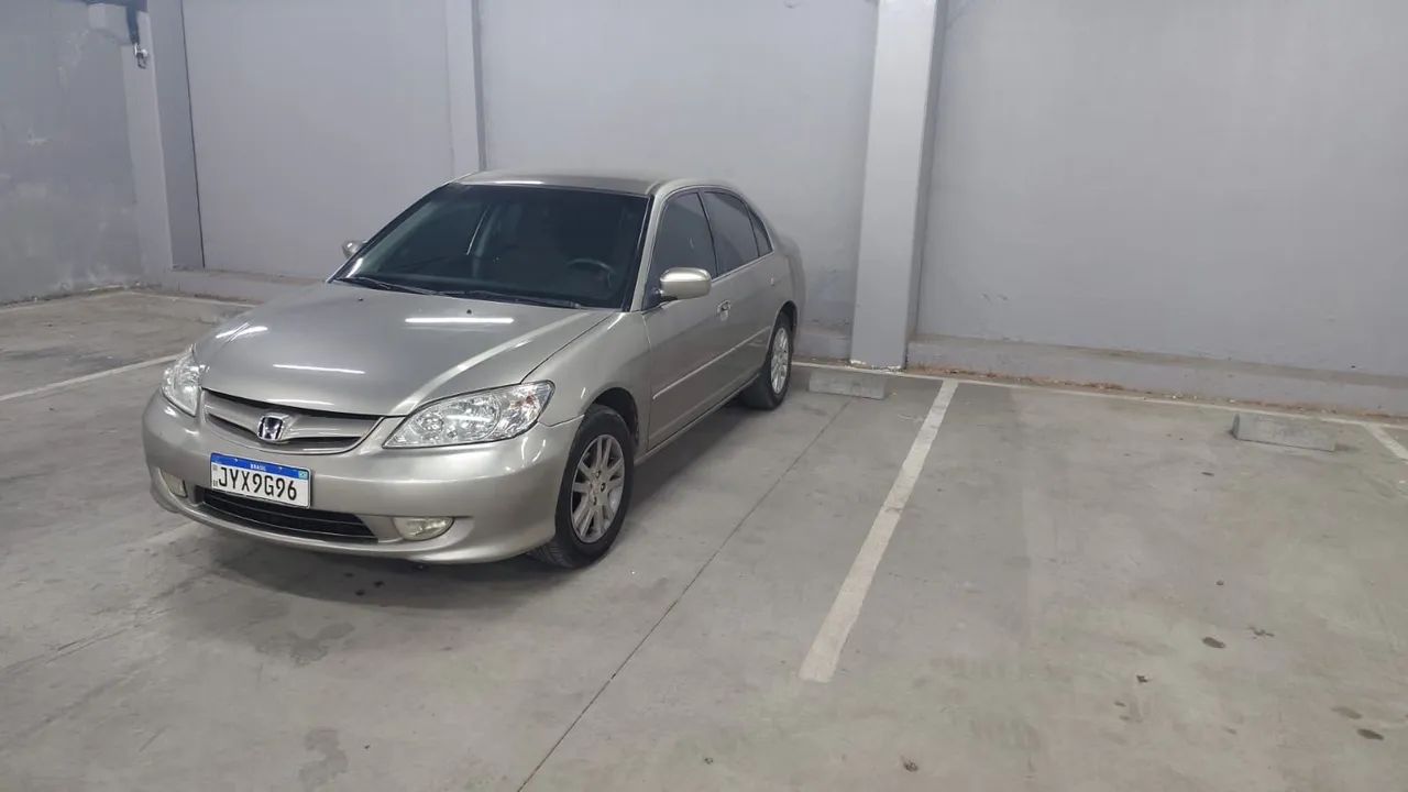 Honda Civic Sedan LX 1.7 16V 115cv Mec. 4P 2005