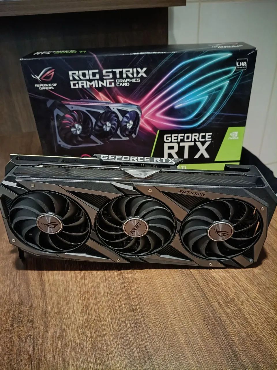 Placa de vídeo Geforce RTX 3060 ti Strix