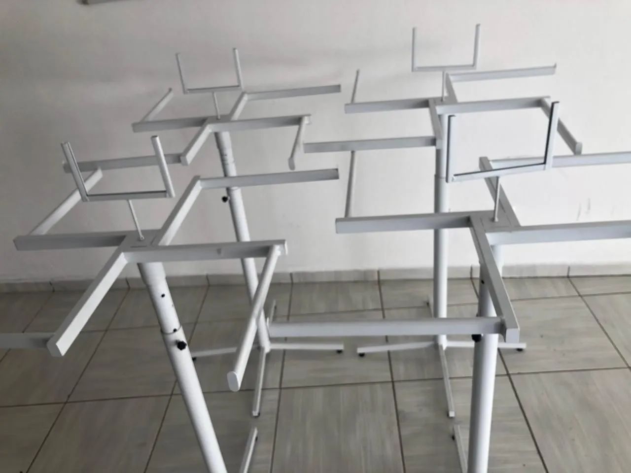Araras 4 Braços Suástica Com Regulagem Suporte Placa  - Foto 2