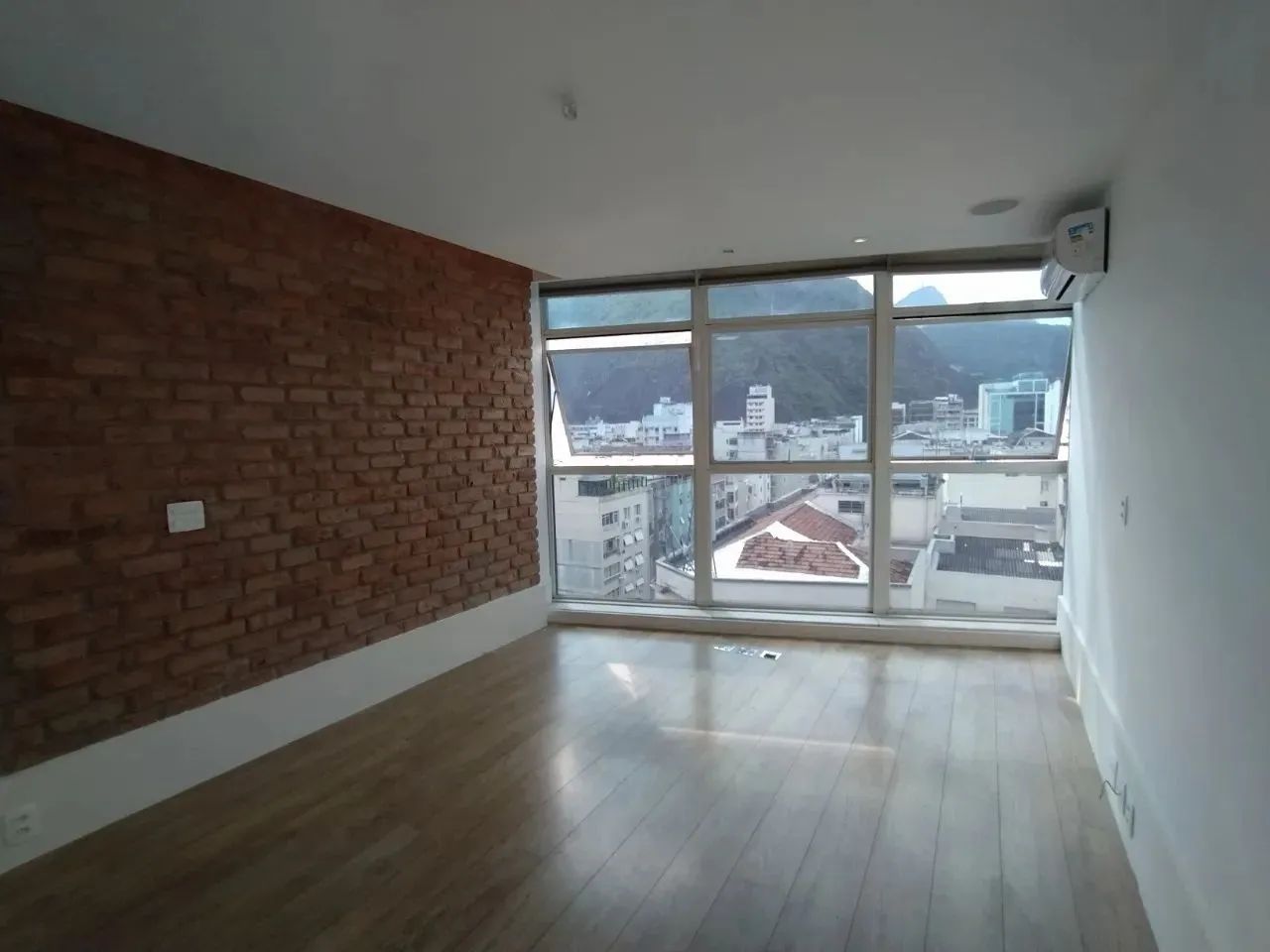 Nossa senhora de Copacabana - Foto 2