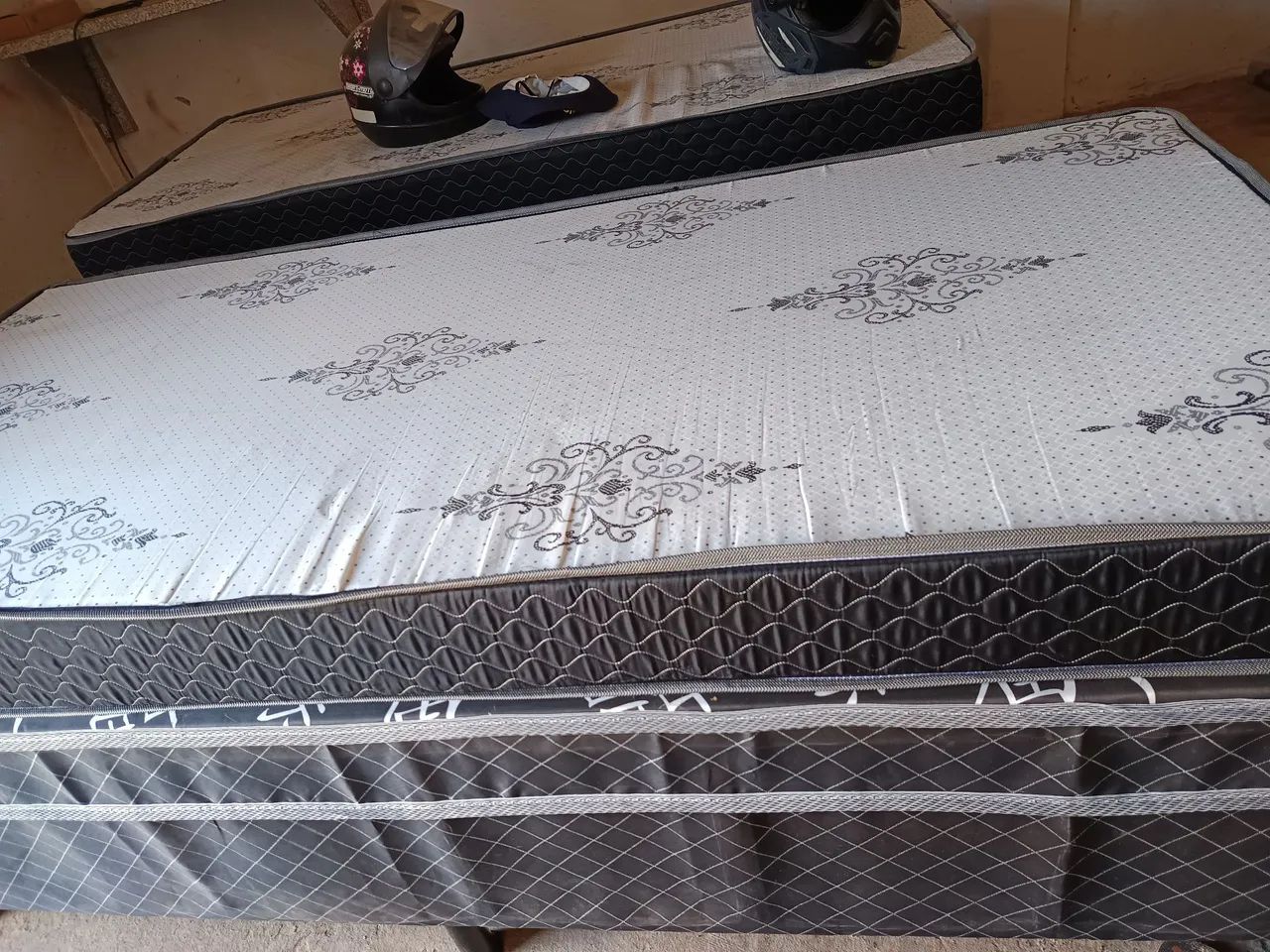 Cama box com colchão D33