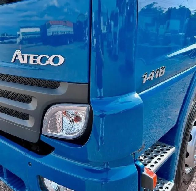 mb atego 1418 4x2 2006 baú 6,8m - Foto 4