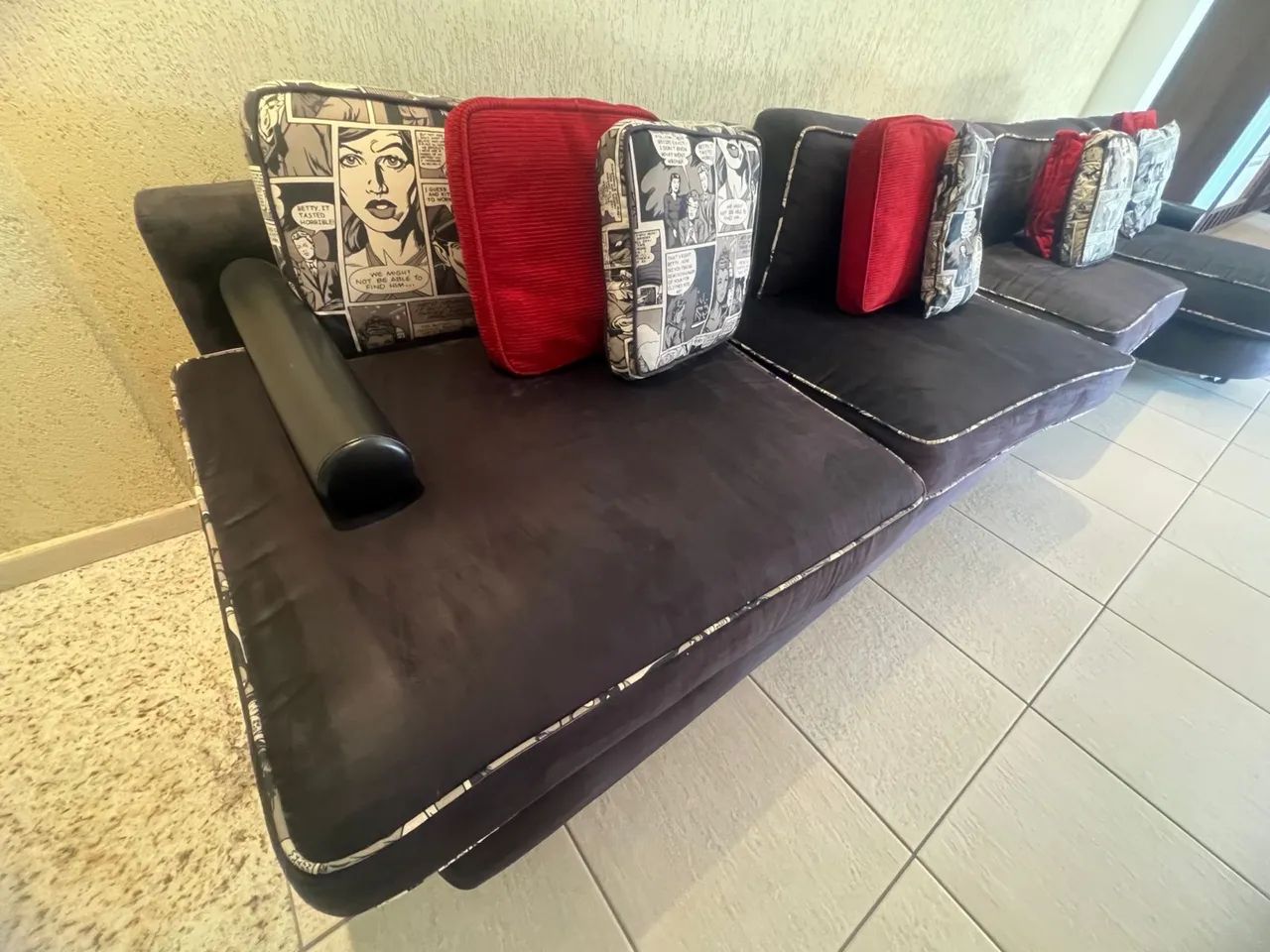 Oportunidade! Lindo Sofá Grande Veludo com Chaise- Confortável - Foto 2