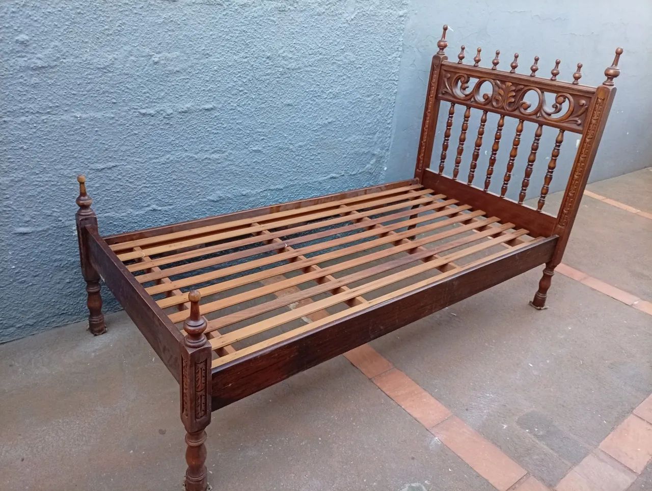 Cama solteiro 