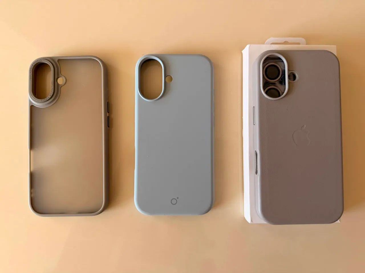 Kit com 5 capinhas para iPhone 17 - Foto 3