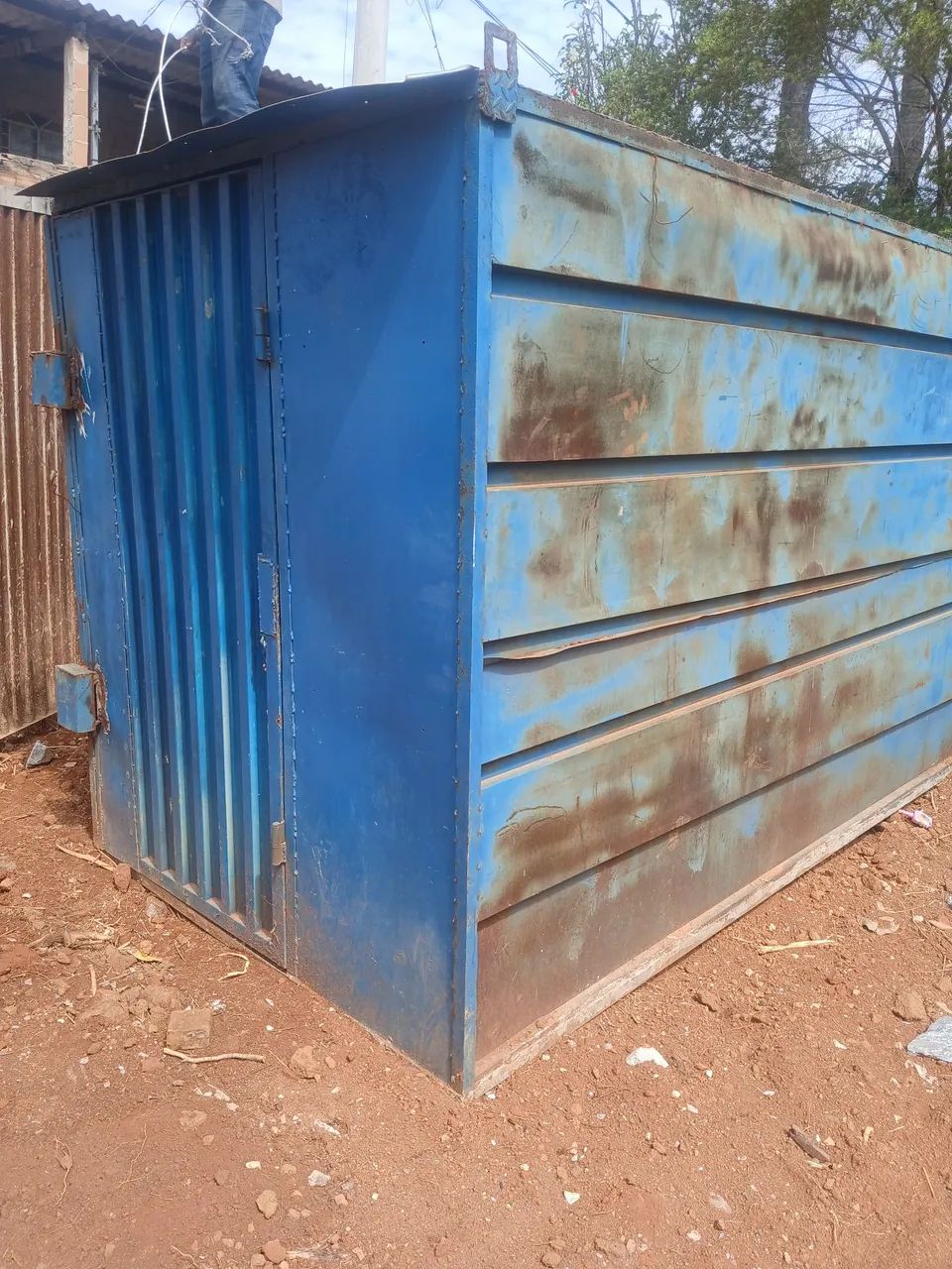 Container 