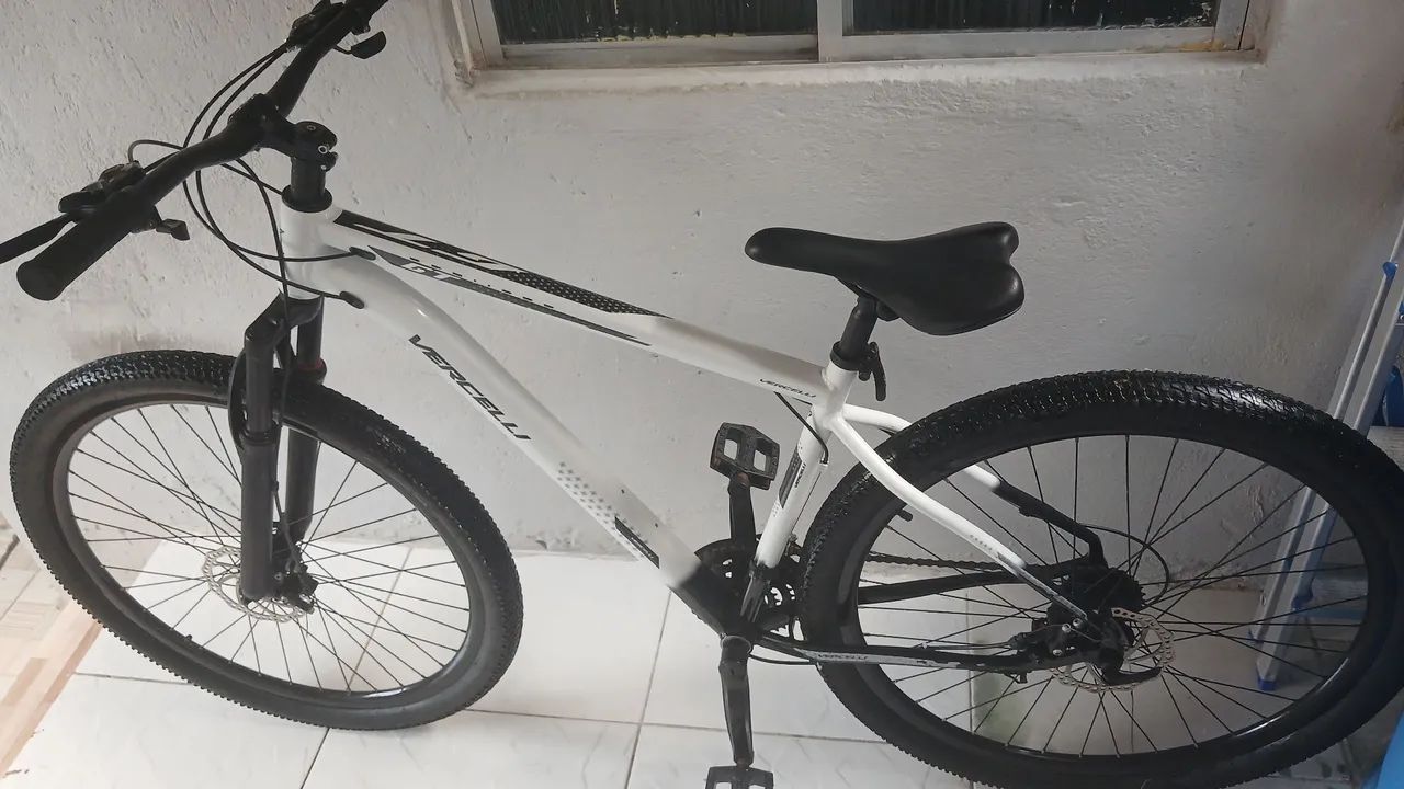 Bicicleta aro 29 seminova 