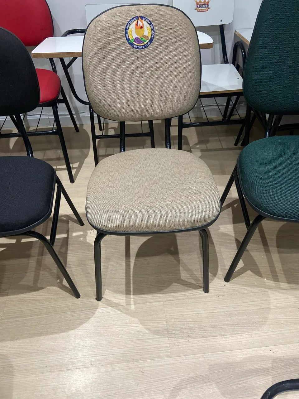 Cadeiras para igrejas  - Foto 2