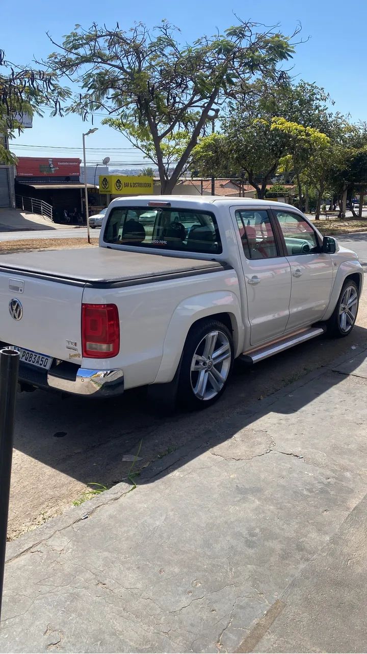 Volkswagen Amarok AMAROK High.CD 2.0 16V TDI 4x4 Dies. Aut 2015