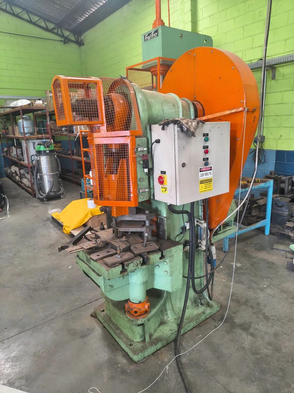 Prensa excêntrica 65 ton - Foto 3