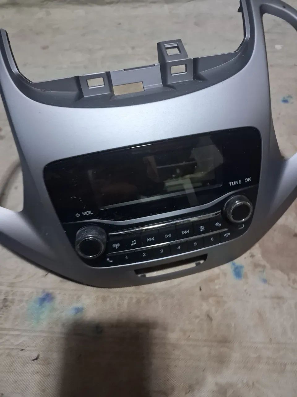 Radio de carro Ford. Nao sei se funciona 