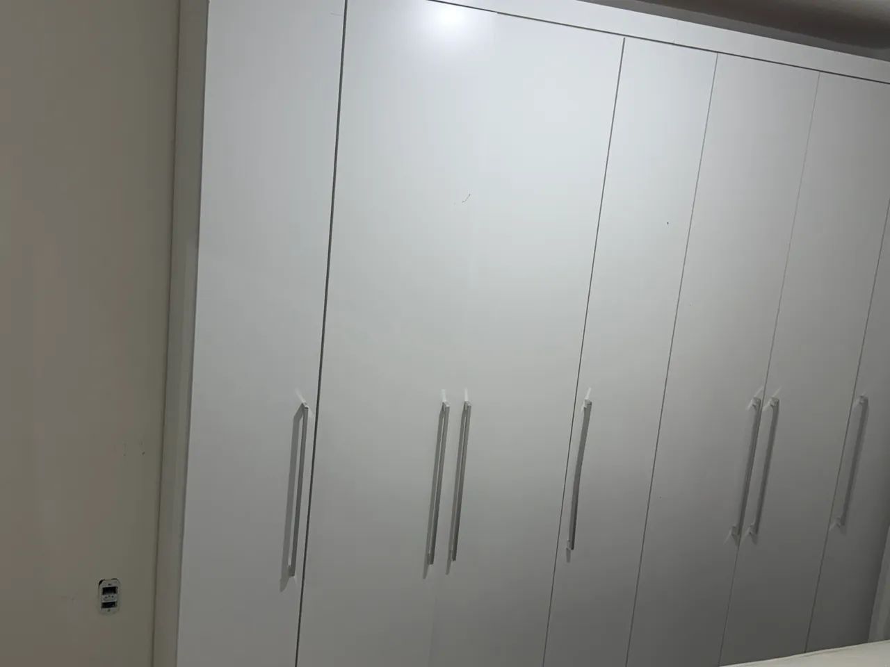 Guarda roupa semi/ novo