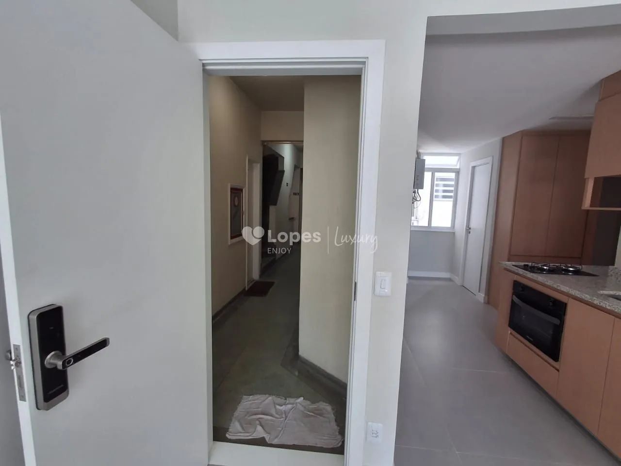 Apartamento de 2 quartos, sendo uma suite no Leblon - Foto 5