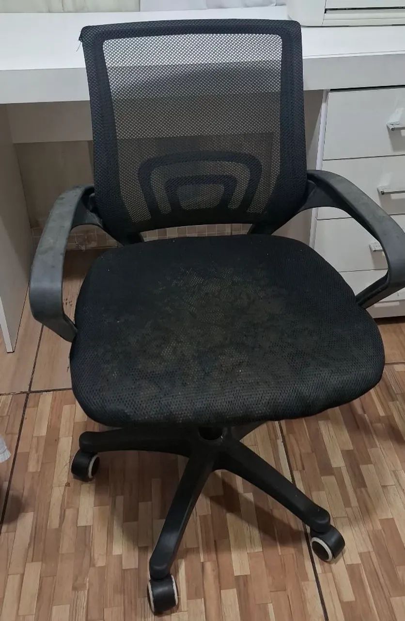 Mesa e cadeira  - Foto 2