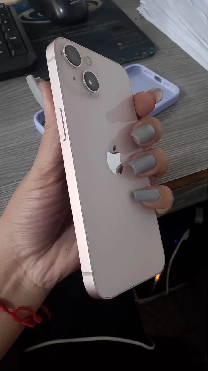 iPhone 13 