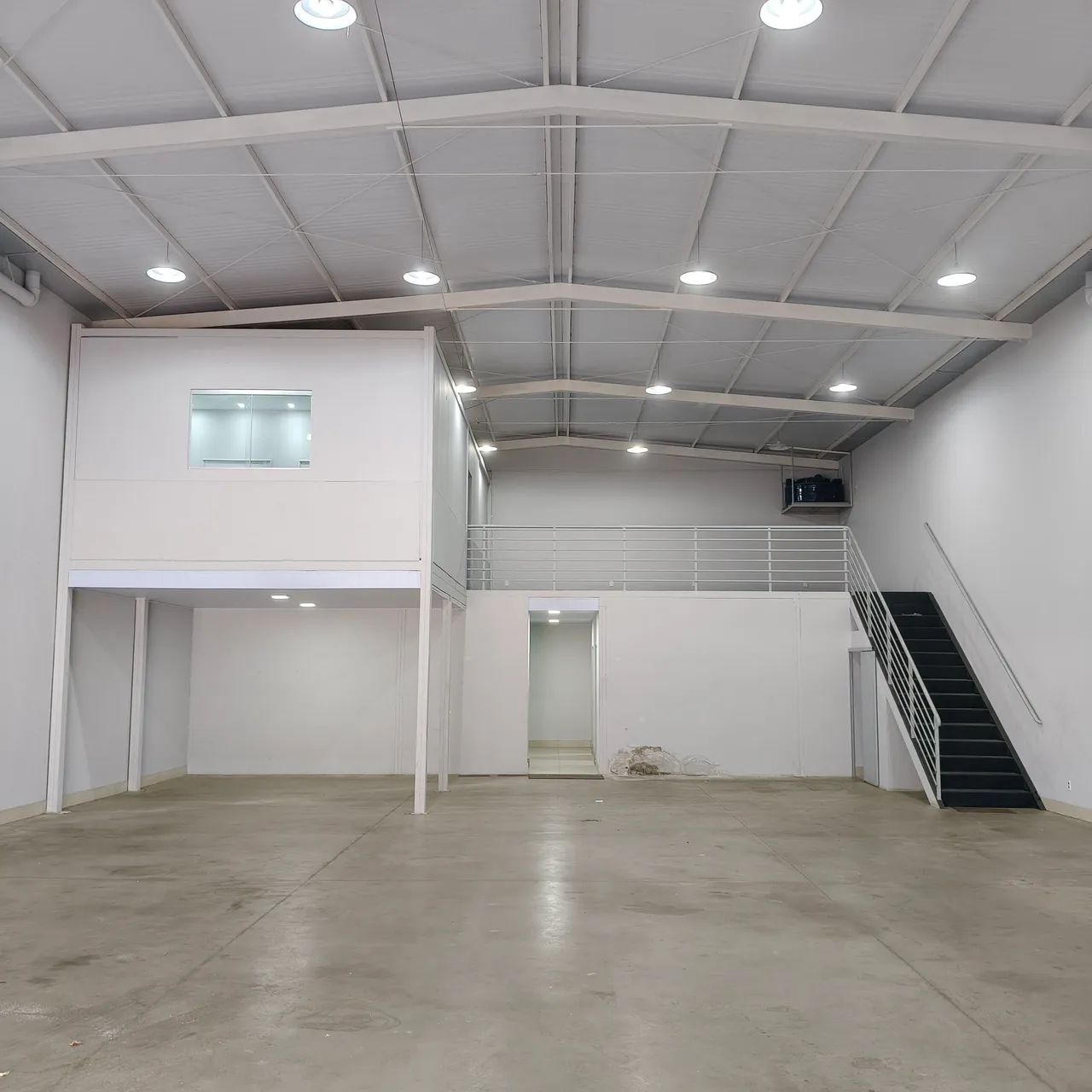 EXCELENTE GALPÃO COMERCIAL PRÓXIMO HIPÓDROMO E DETRAN - Foto 3