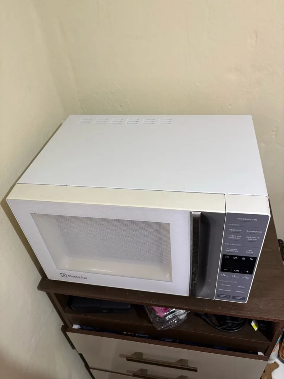 Microondas sem defeitos 250$  - Foto 2