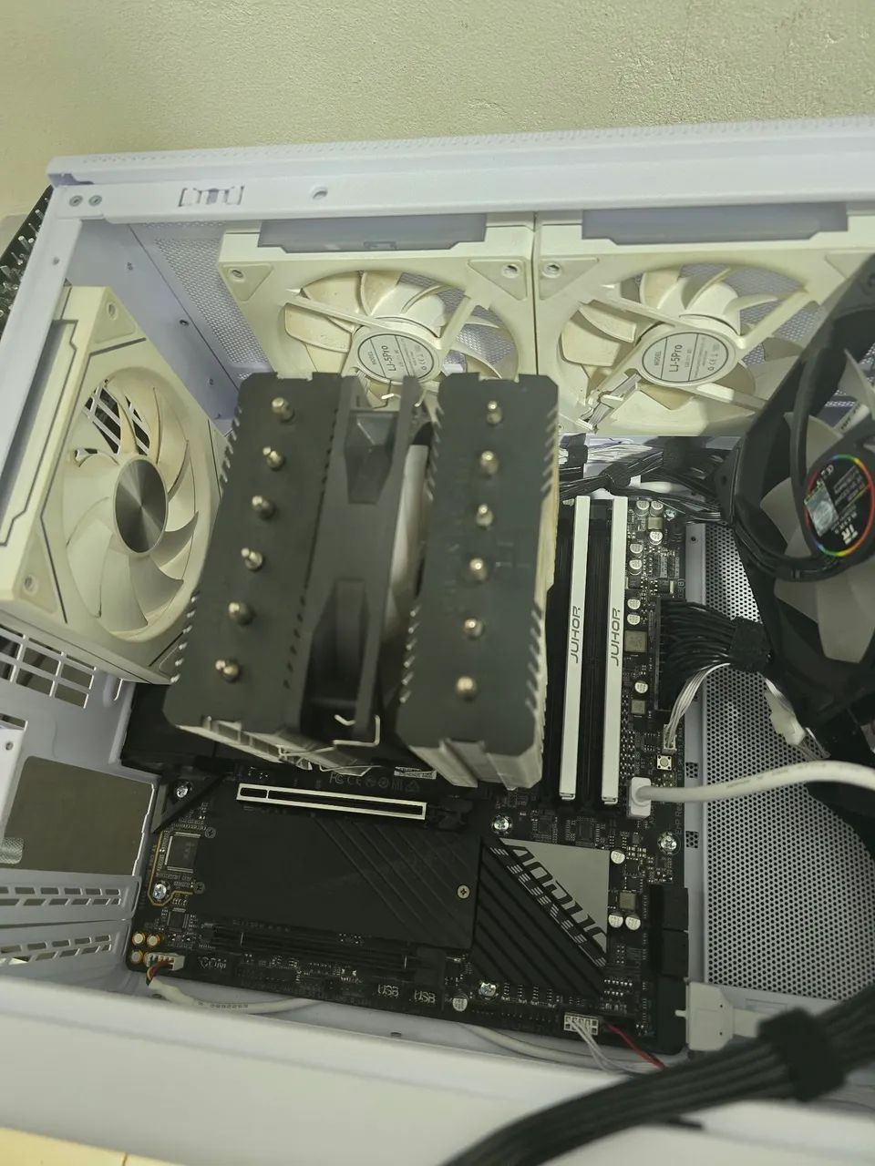 B650m Gigabyte Aorus Pro AX - Foto 2