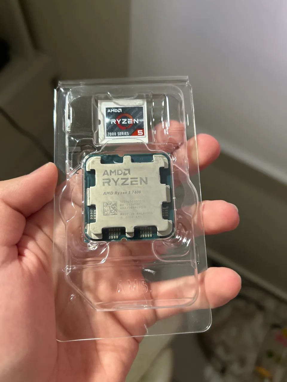 AMD Ryzen 5 7600