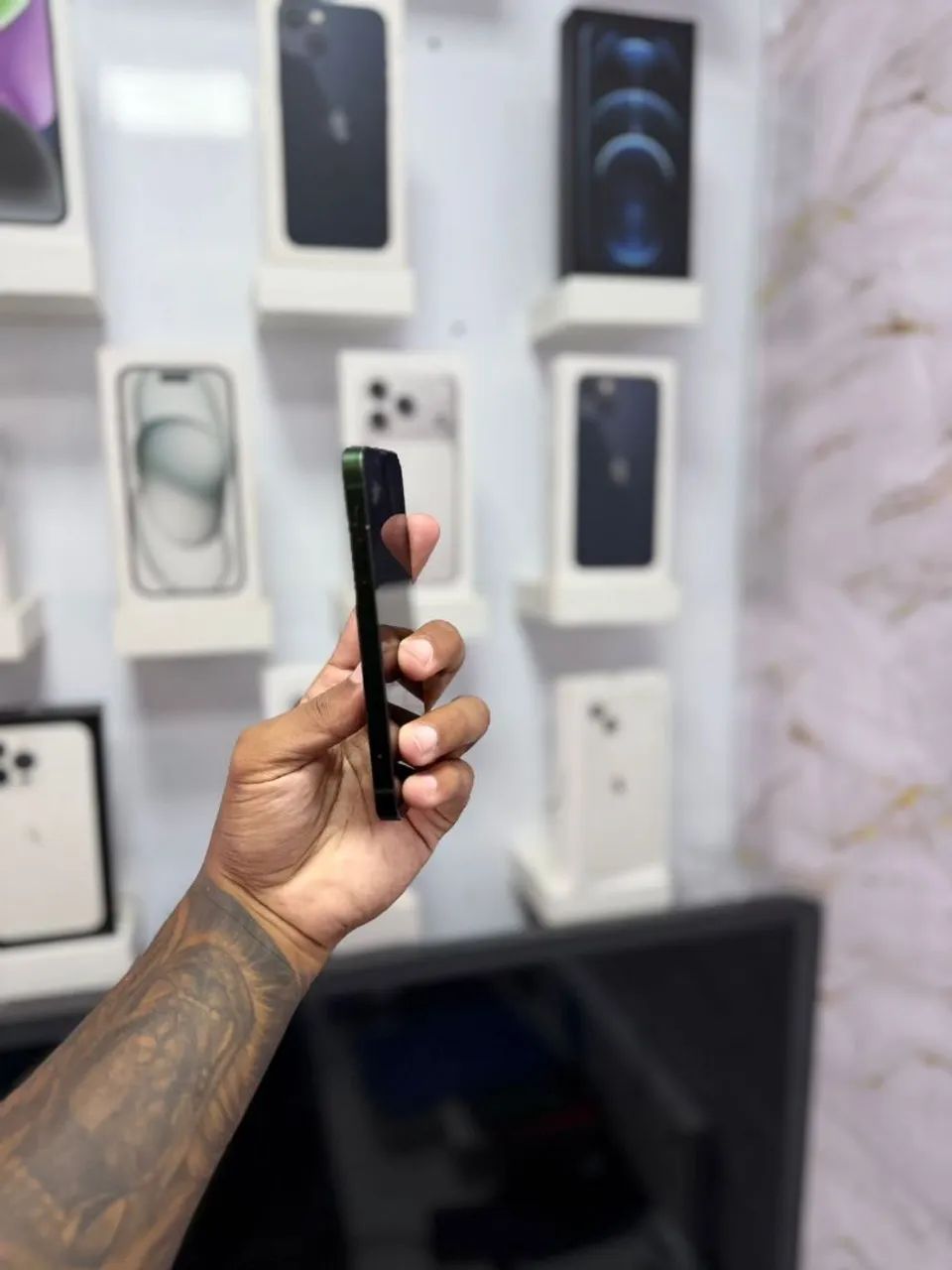 IPHONE 13 MINI 256GB<br>R$ 1.899,00 - Foto 4