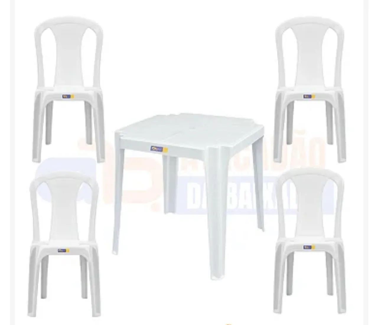 Conjunto de cadeira e mesa de plástico 