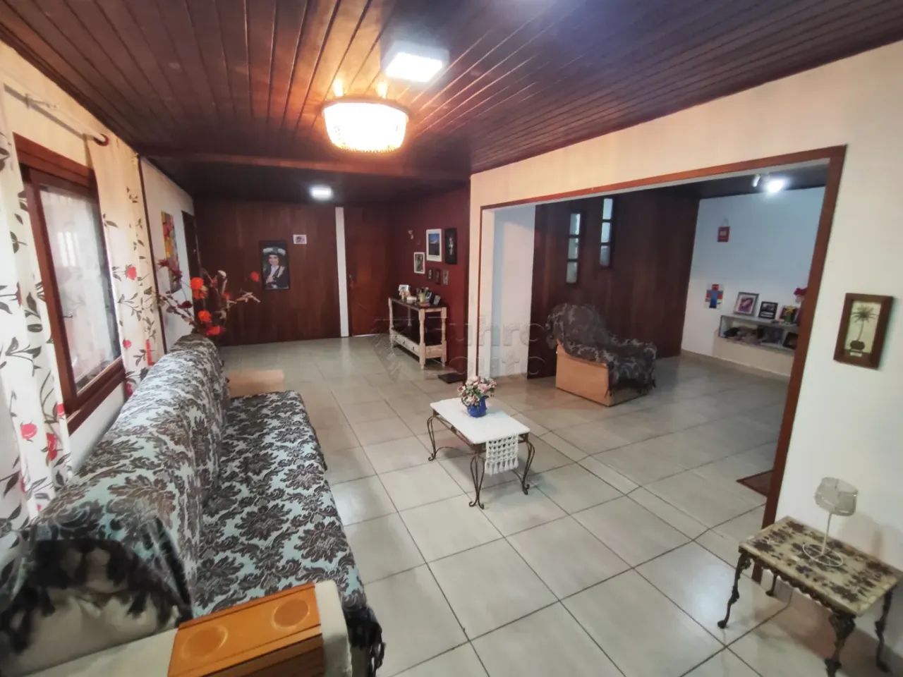 Casa ampla com 4 dormitórios (2 Suítes) e área gourmet completa! - Foto 2