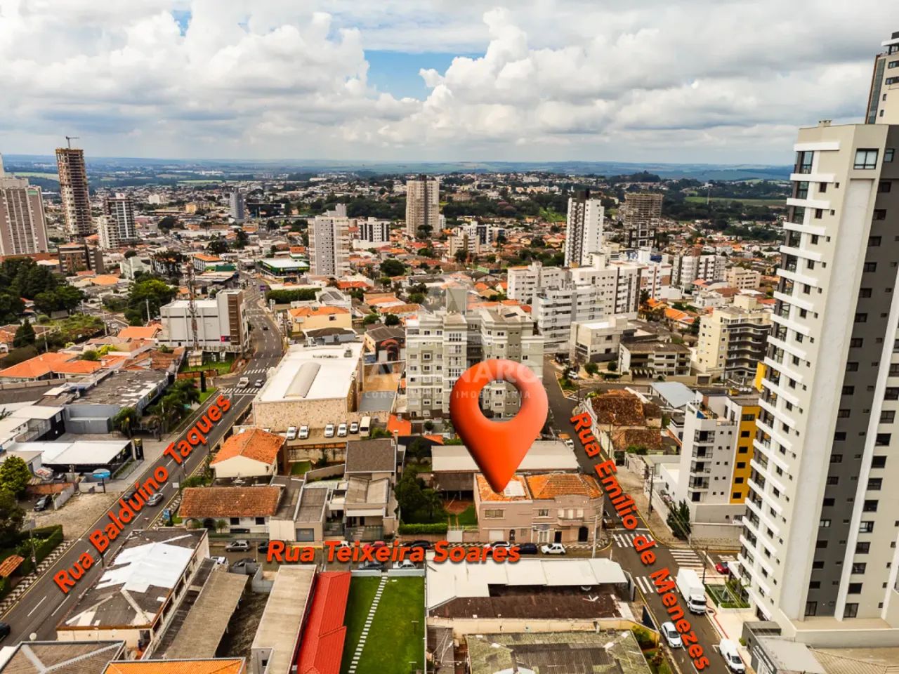 Comercial Prédio em Ponta Grossa