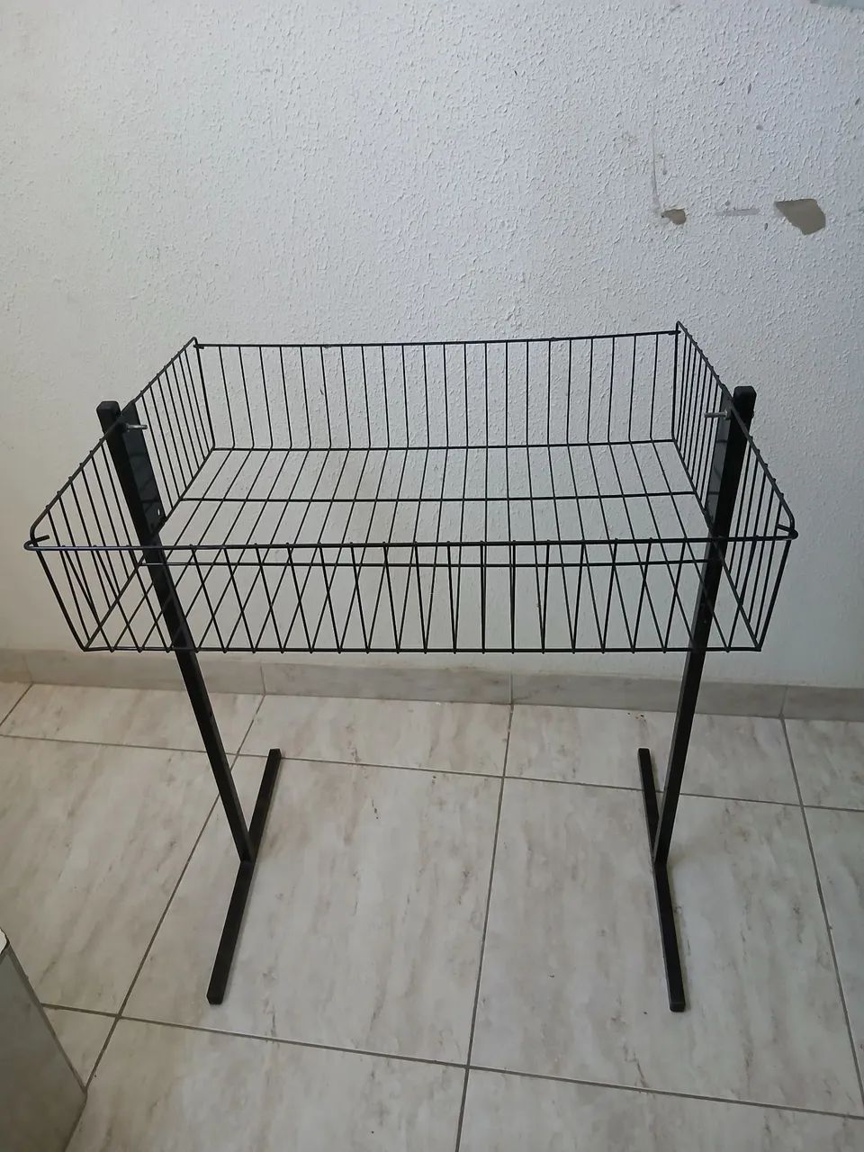 Cesto expositor aramado