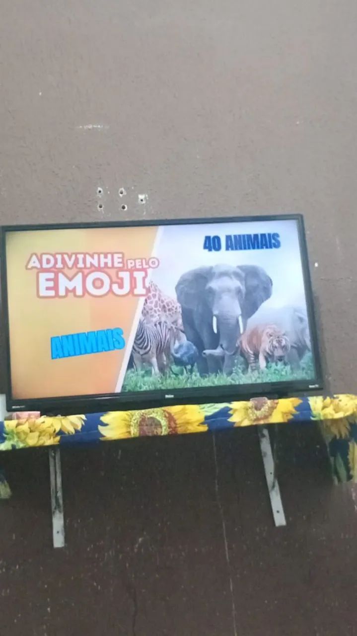 Tv 32 smarte com uma linha fina funcionando normal  - Foto 4
