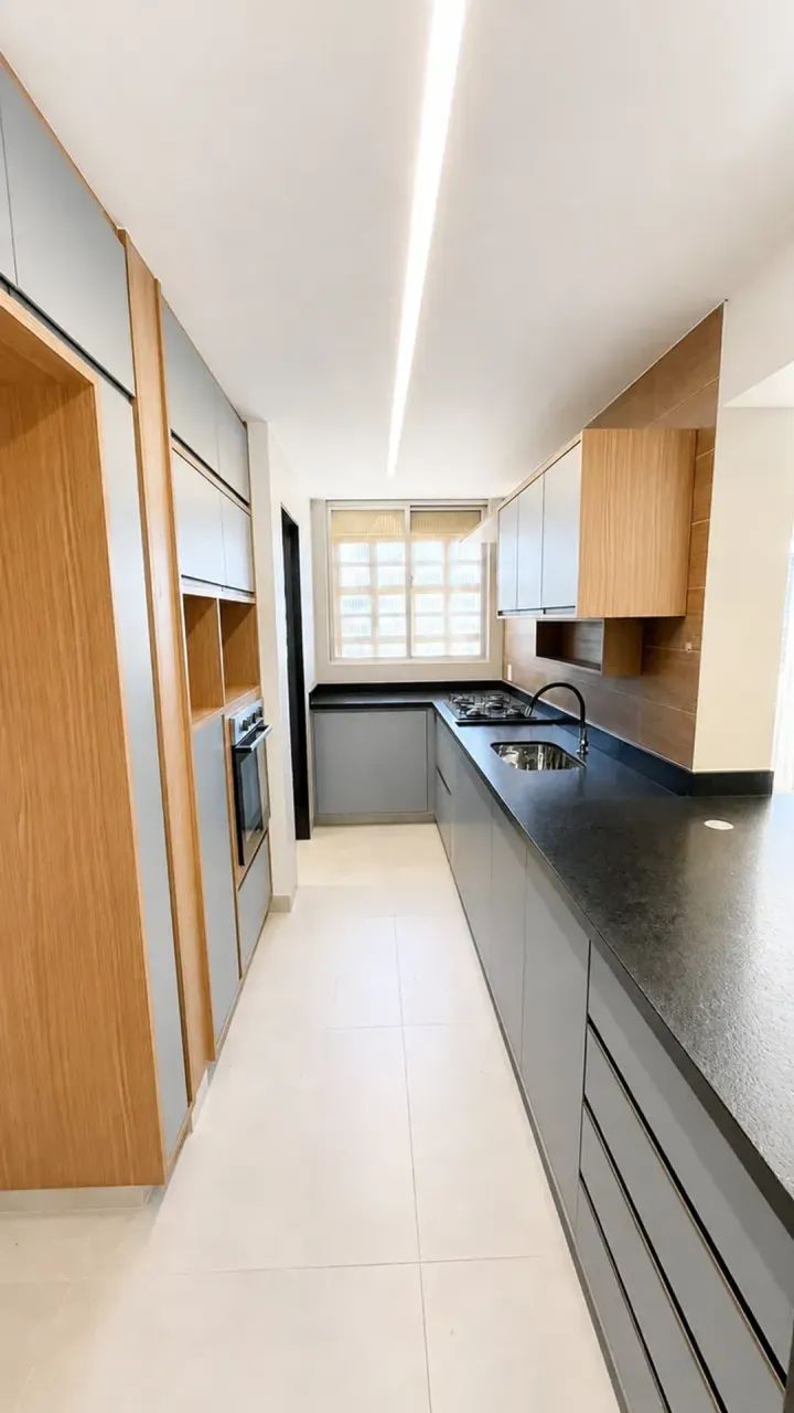 Apartamento 2 quartos, 1 suíte em Enseada do Suá - Vitória - ES