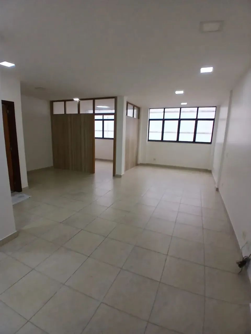 Sala comercial excelente com 54 m² - Várzea - Teresópolis, RJ