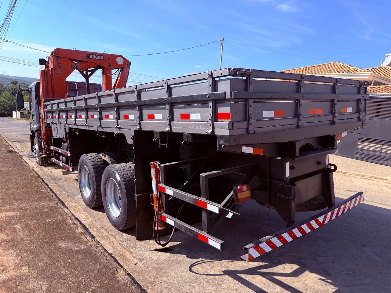 VW 24.250 6x2 + Munck Argos 2011 - Pronto para Trabalhar - Foto 9