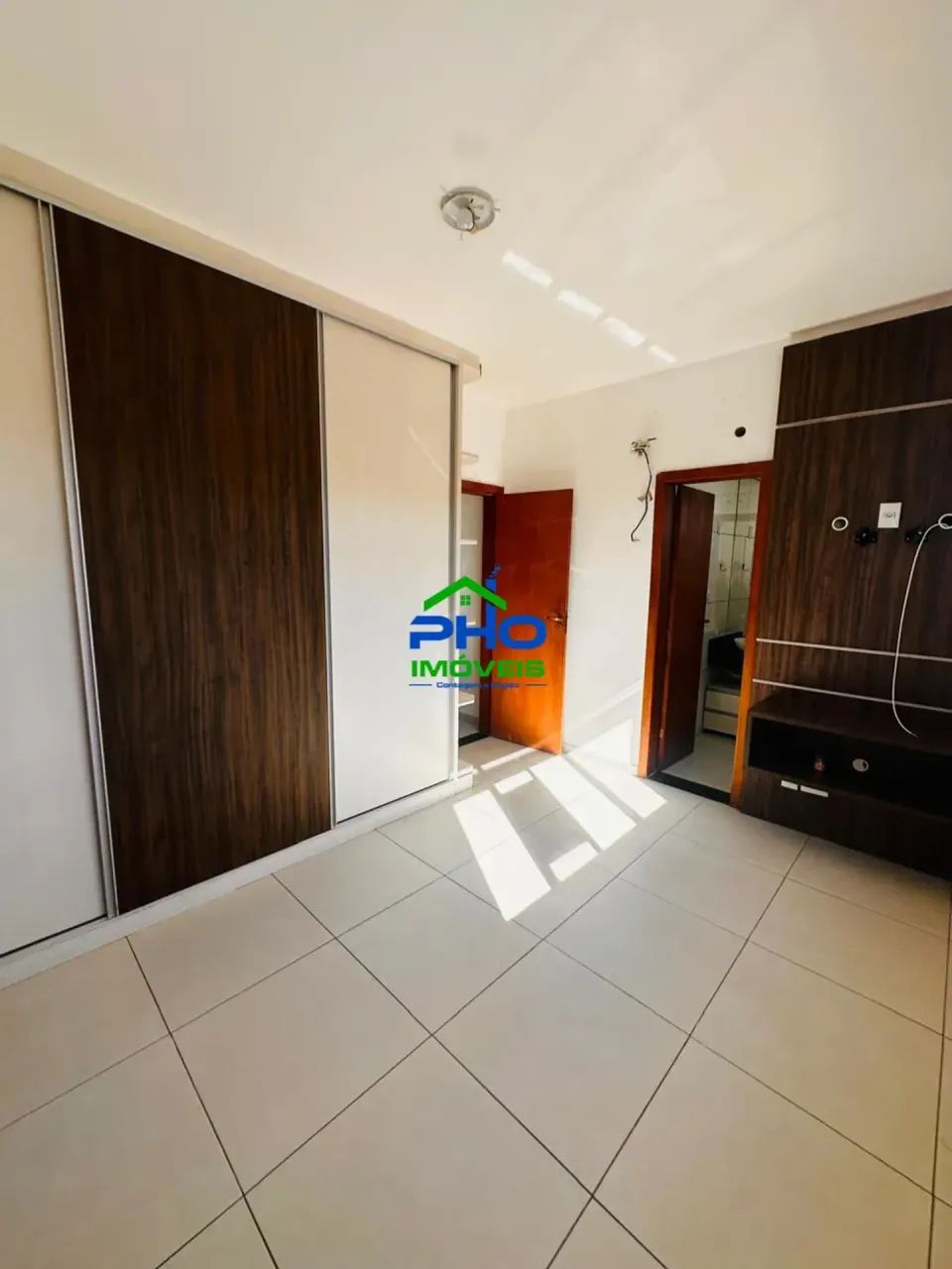Prédio Individual no Europa. Apto com Elevador e 2 Vagas. - Foto 3